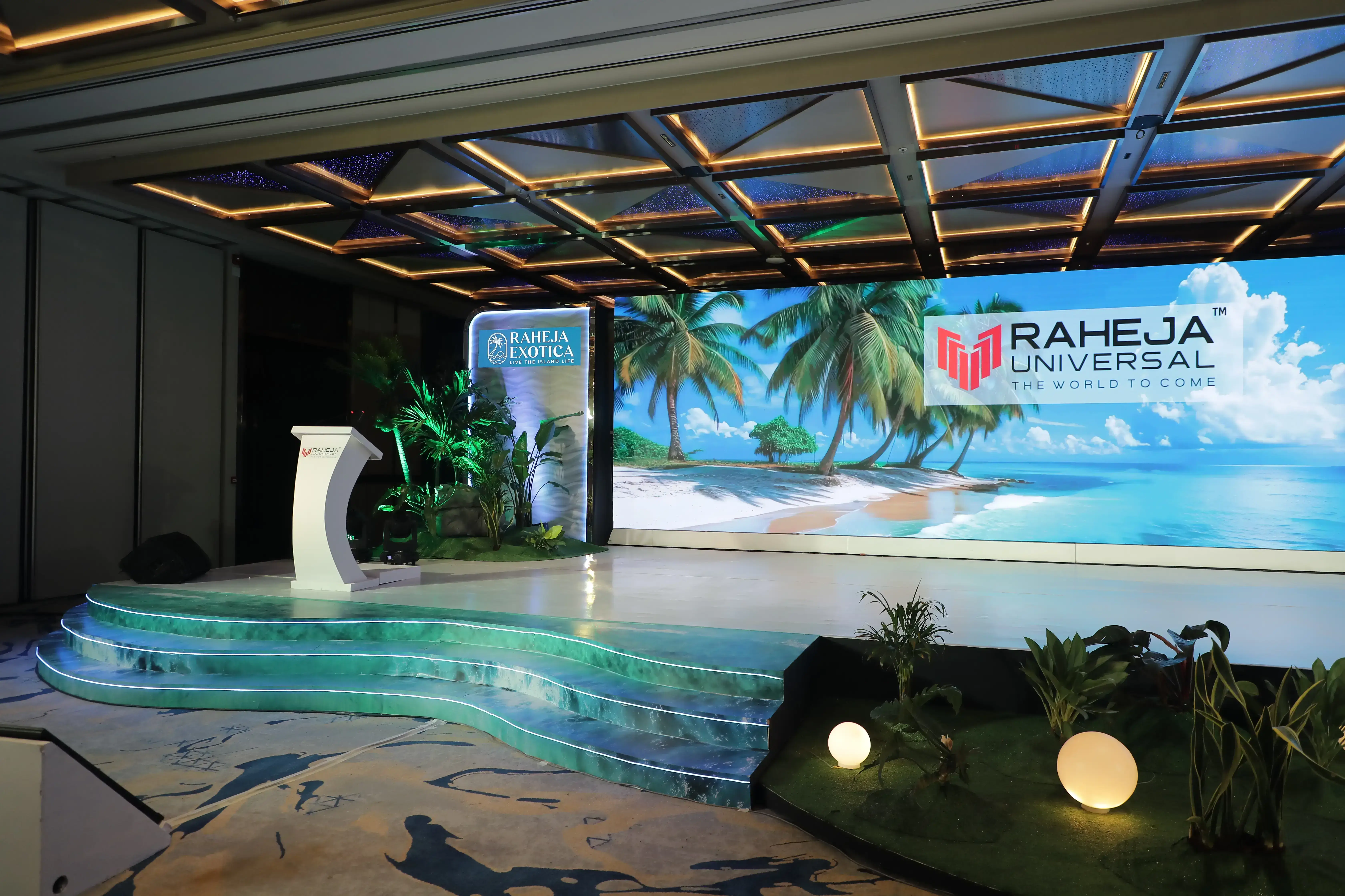 experiential-thematic-event